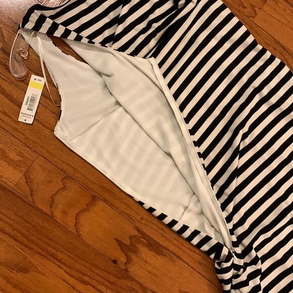 Sophia Christina size medium black and white striped sleeveless maxi dress - Picture 7 of 10